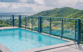 East villa. Entre terre, ciel et mer.
